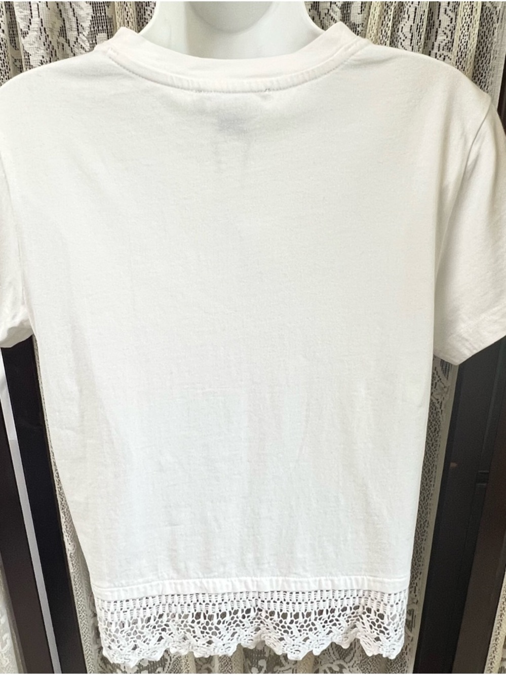 SANCTUARY Lace Tee White Crochet Lace Hem Cotton Top XS NWT Feminine‎ - Picture 3 of 11